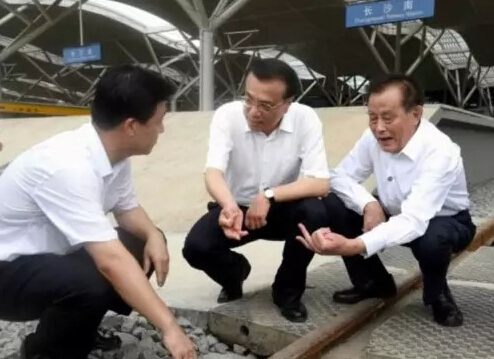 李克強(qiáng)高鐵推銷(xiāo)奏效中國(guó)鐵路收益創(chuàng)新高