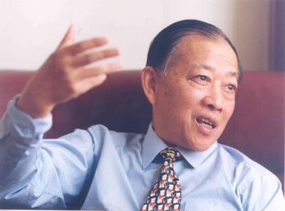 “一汽老廠長耿紹杰就很有魄力，他說