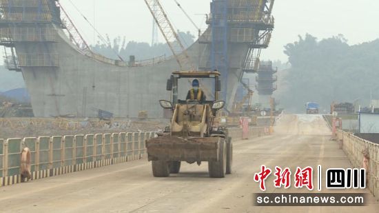 施工現(xiàn)場。朱安康攝