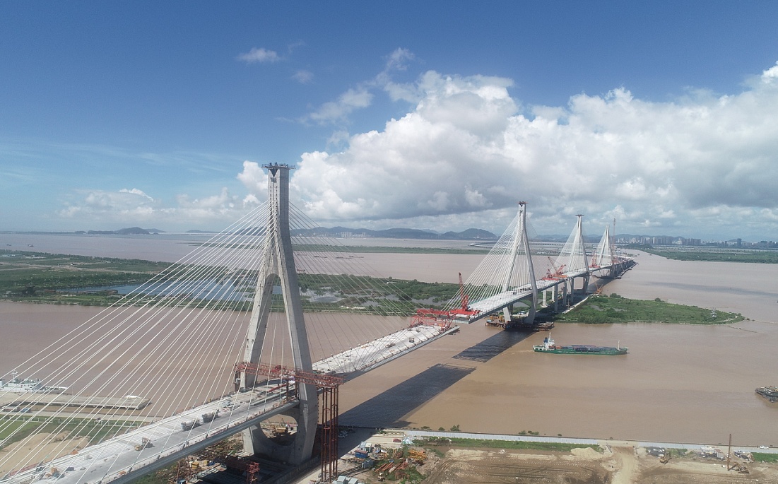 洪鶴大橋。