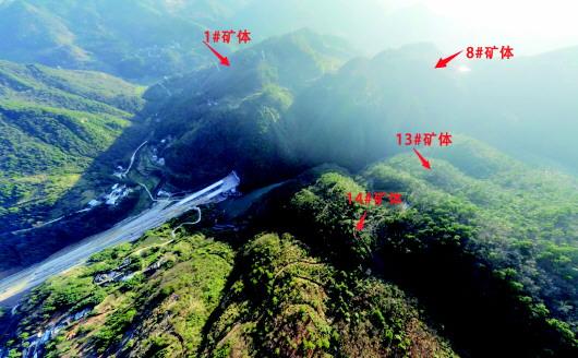 ▲貴州省凱里市環(huán)城高速公路北段建設(shè)項(xiàng)目穿過凱里市爐山鎮(zhèn)重晶石礦礦山。受訪者供圖
